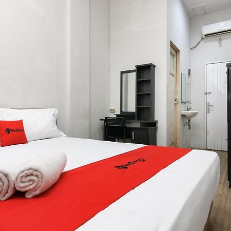 Reddoorz Near Mandaya Royal Hospital Puri Hotel Tangerang Eksteriør billede
