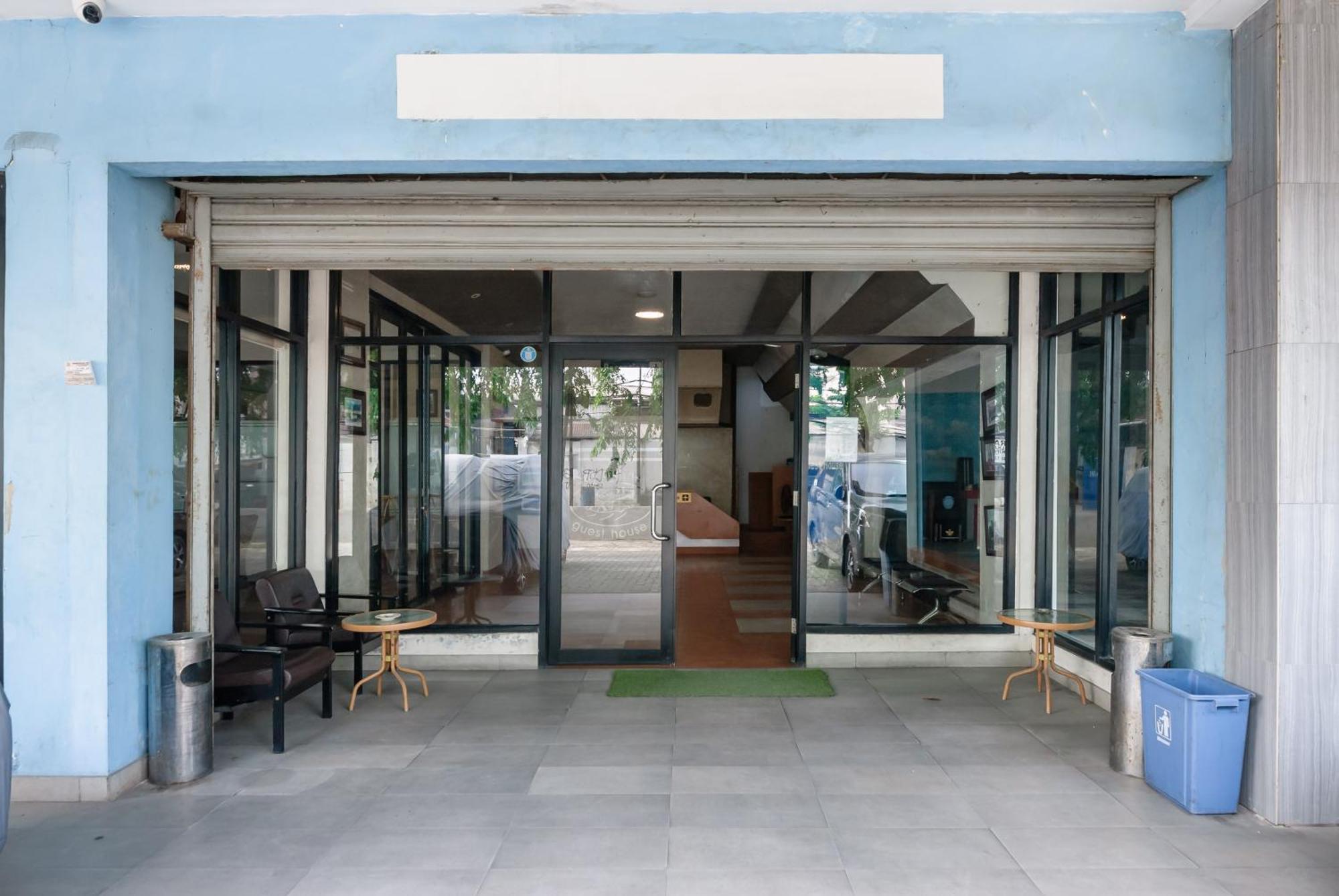 Reddoorz Near Mandaya Royal Hospital Puri Hotel Tangerang Eksteriør billede