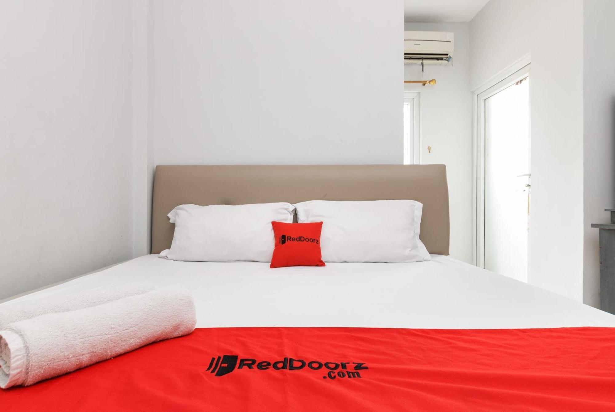 Reddoorz Near Mandaya Royal Hospital Puri Hotel Tangerang Eksteriør billede